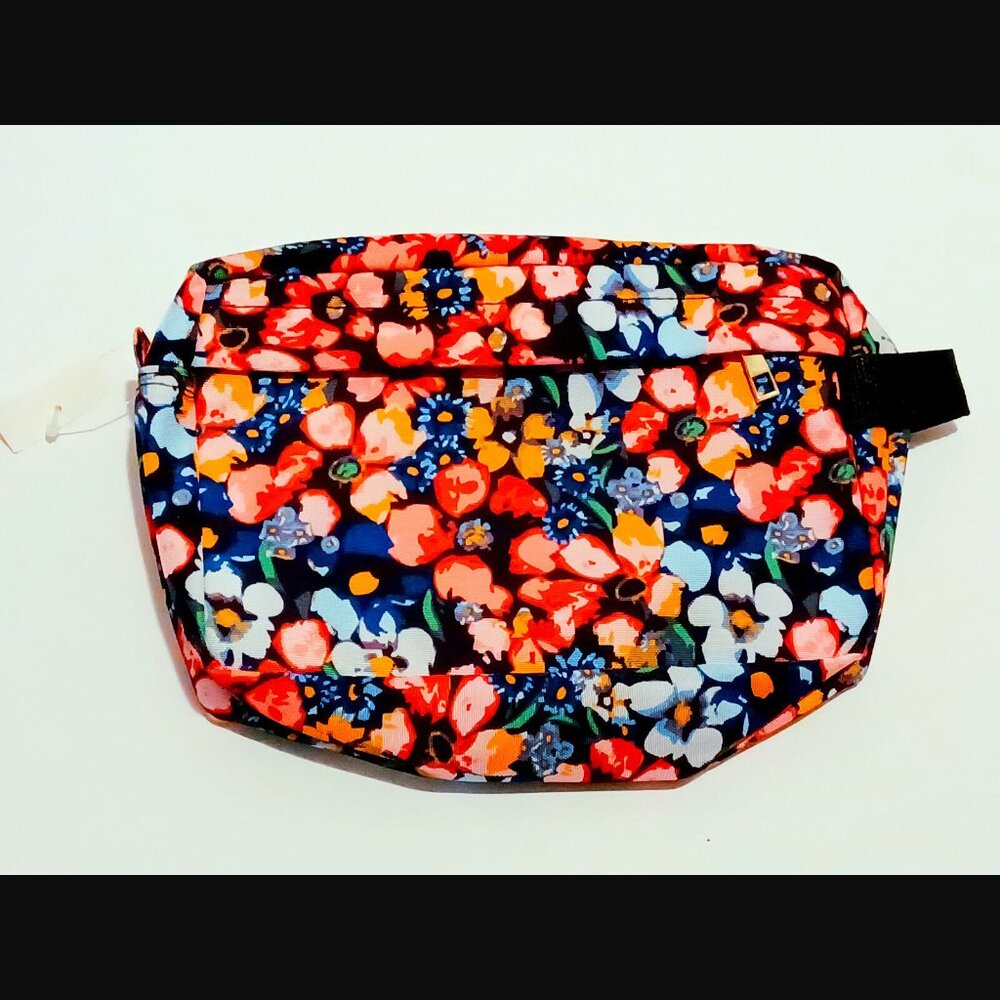 Under One Sky Floral Soft Shell Toiletry Make Up Travel Bag With Wrist Strap NWT